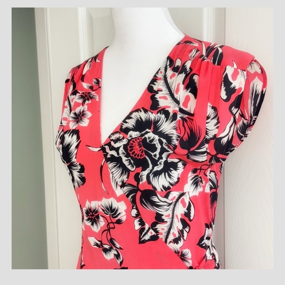 Yumi Kim Wrap Dress Silk Pink Black White Oversized Floral Pattern Short Sleeve - Picture 3 of 15